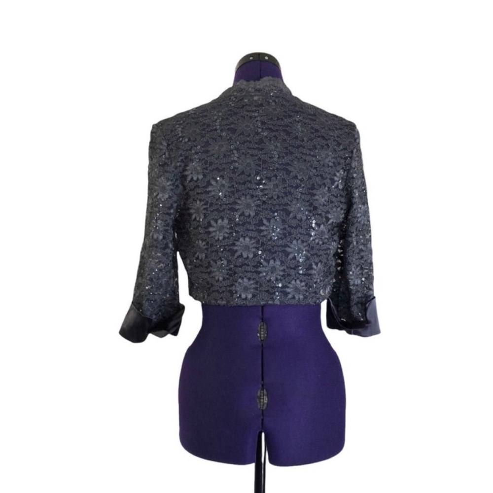 R&M Richards Gray Sheer Lace Crop Sweater - Picture 2 of 11